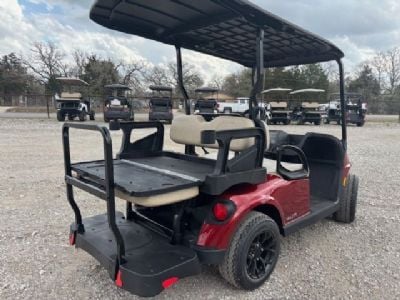 2026 E-Z-GO RXV Valor S - red E-Z-Go