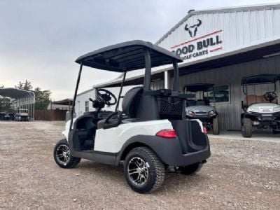 2027 Club Car Onward 2 gas - White/blk Club Car