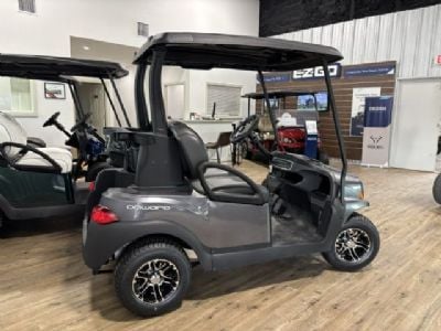 2027 Club Car Onward 2 gas - Silver Club Car